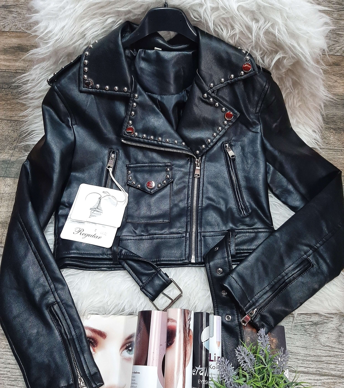 Дамско кожено яке