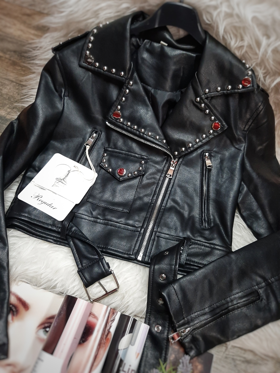 Дамско кожено яке