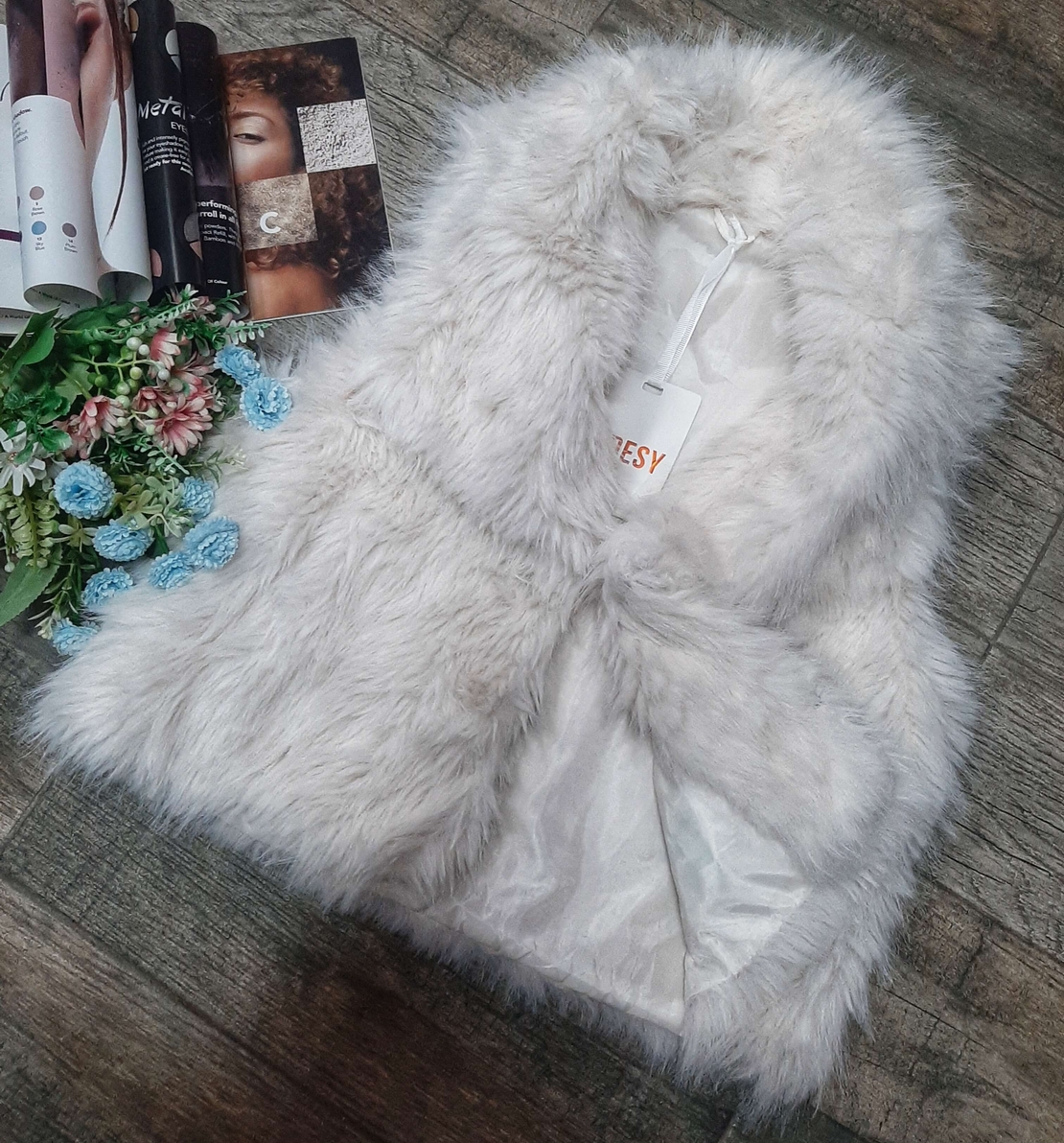 Дамски елек White