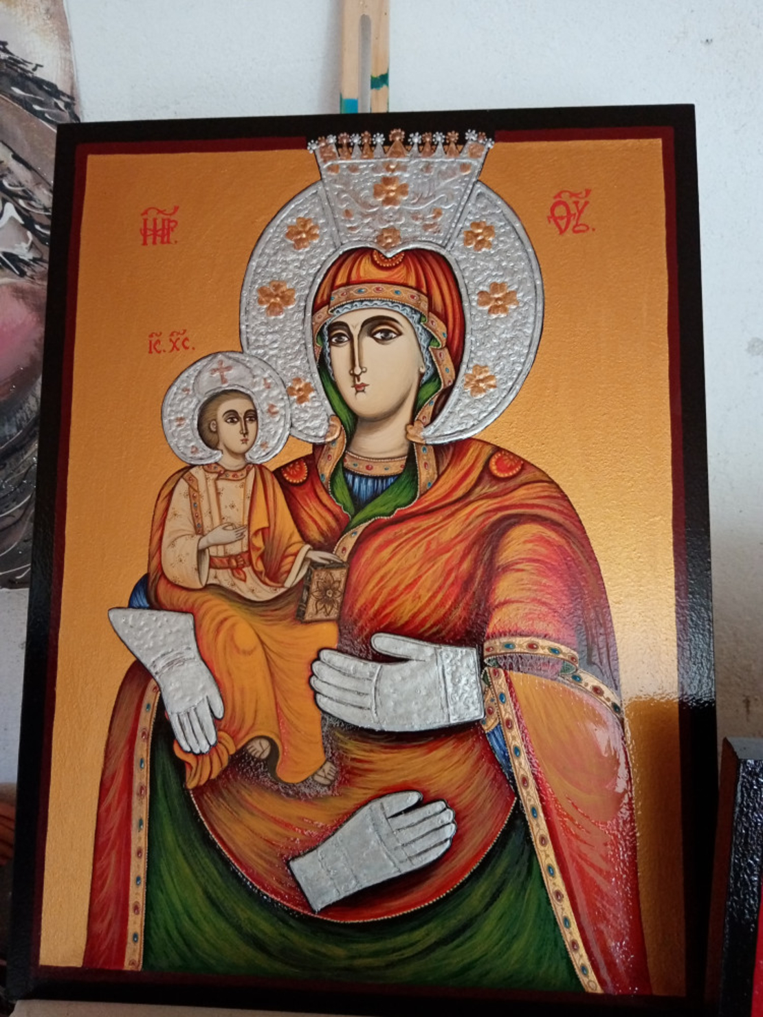 Ръчно рисувана икона Богородица Труеручица от троянският манастир - 30х40см.