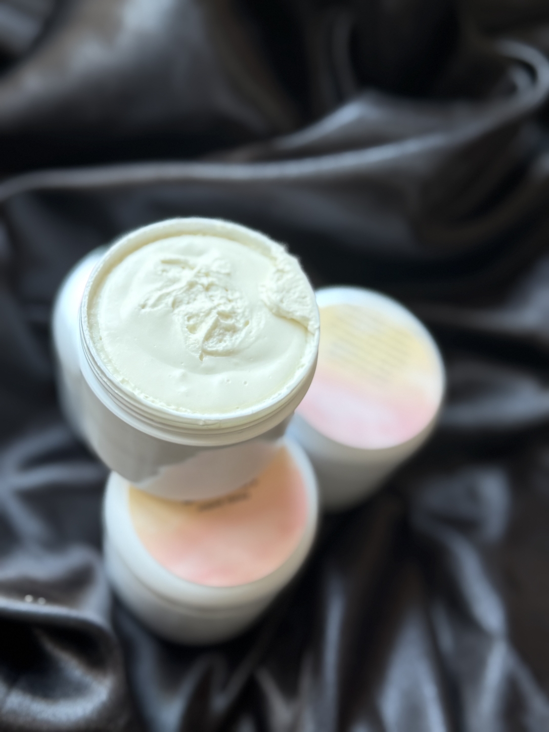 Подхранващ крем за тяло с телешка лой и екзотични масла