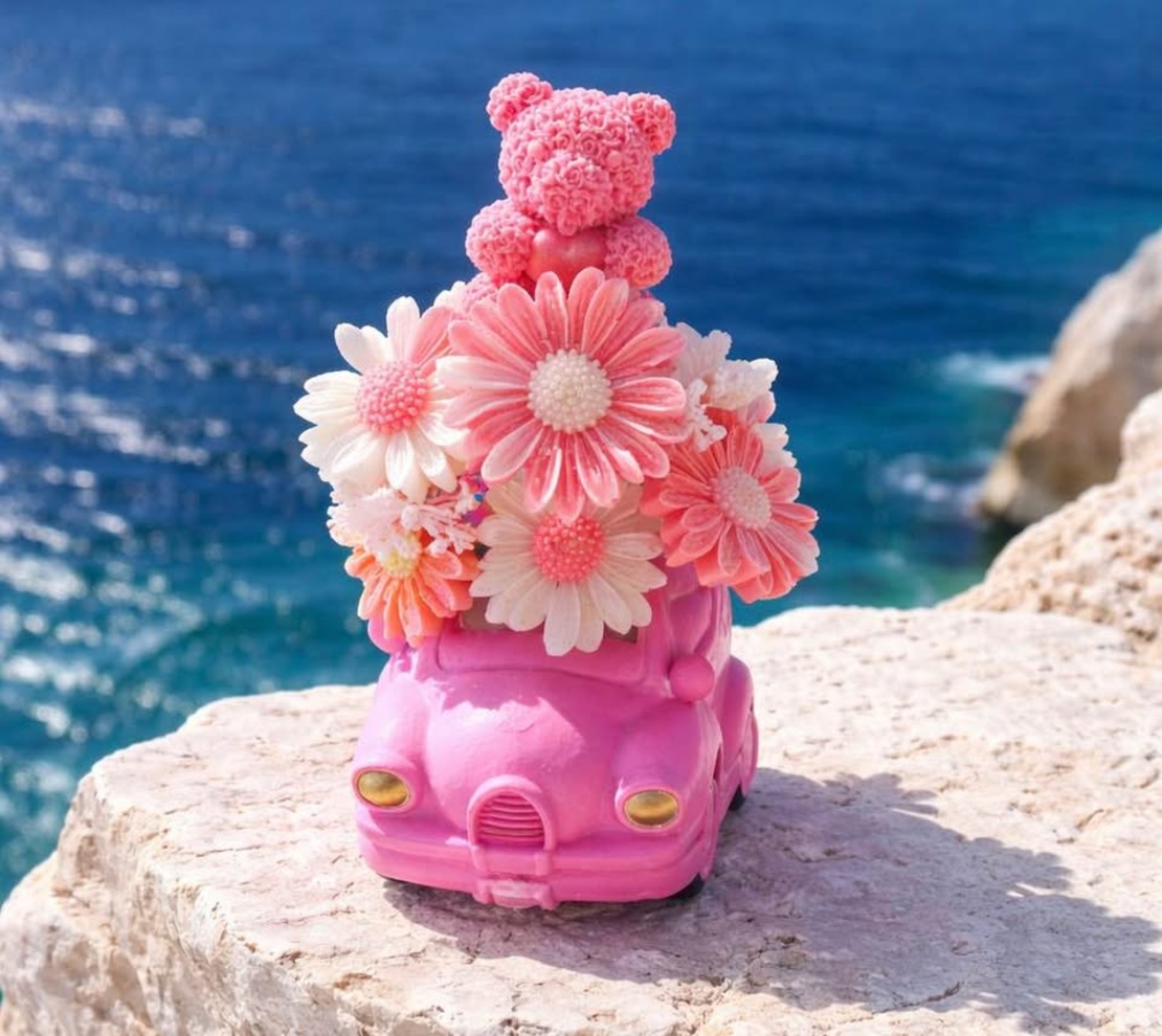 Букети за абитуриенти   три де количка със сапунени цветя