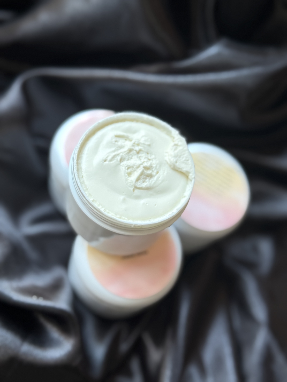 Подхранващ крем за тяло с телешка лой и екзотични масла