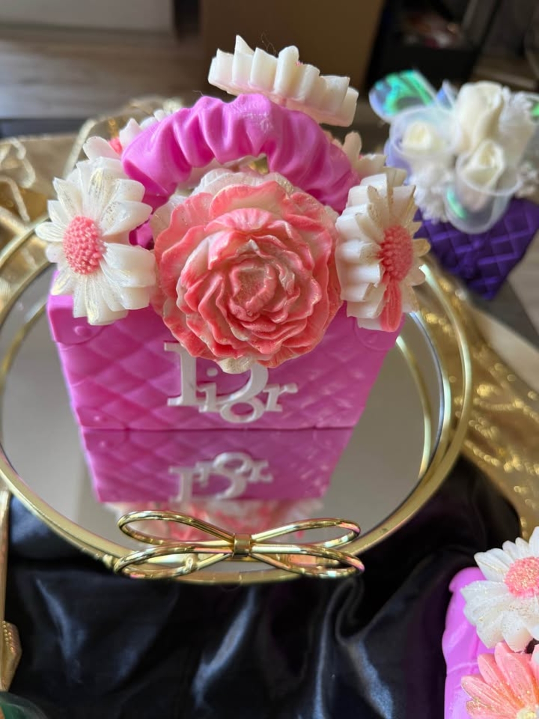 3D чанта аранжирана със сапунени цветя