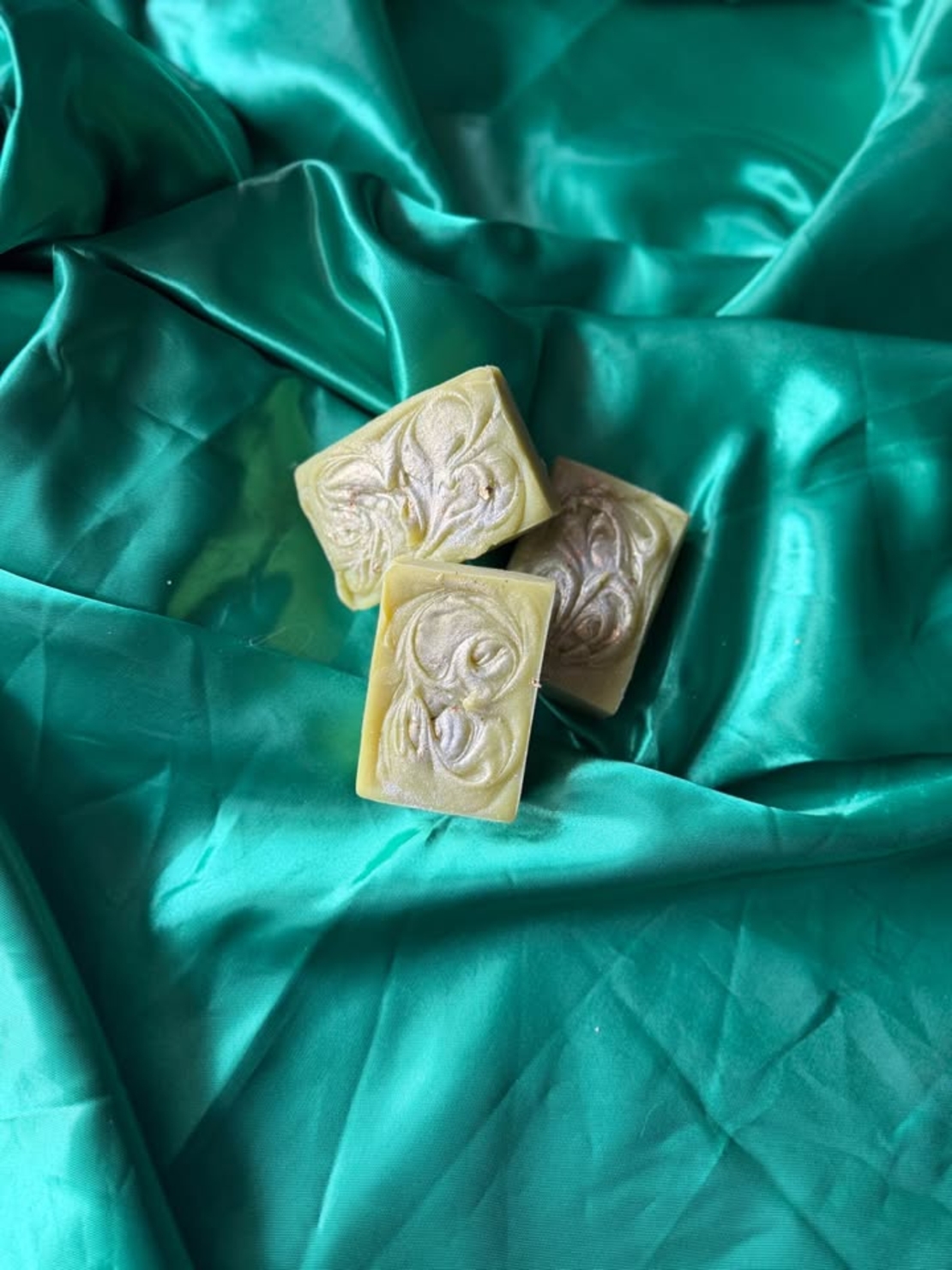 Натурален сапун зелена ябълка с грижа за твоята кожа