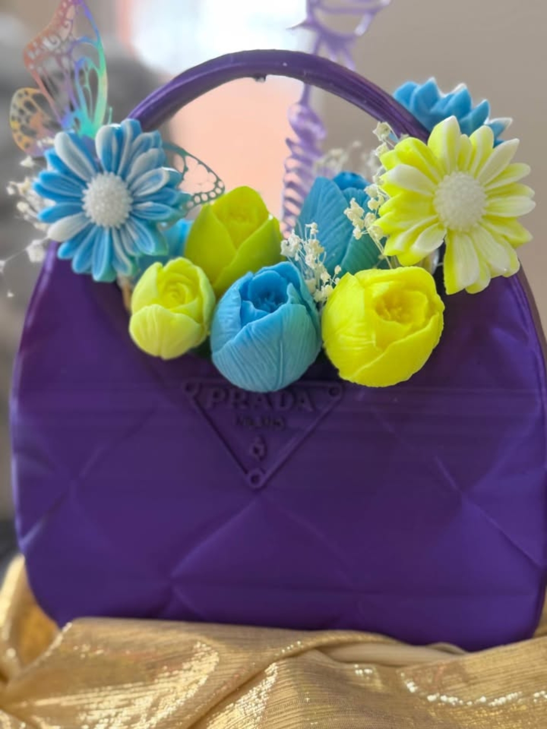 подарък за 8 март 👜 3D принтирани чанти, пълни с ръчно направени цветя