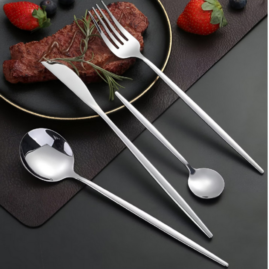 Комплект прибори за хранене в сребрист цвят от 24 части с луксозен дизайн и магнитна кутия