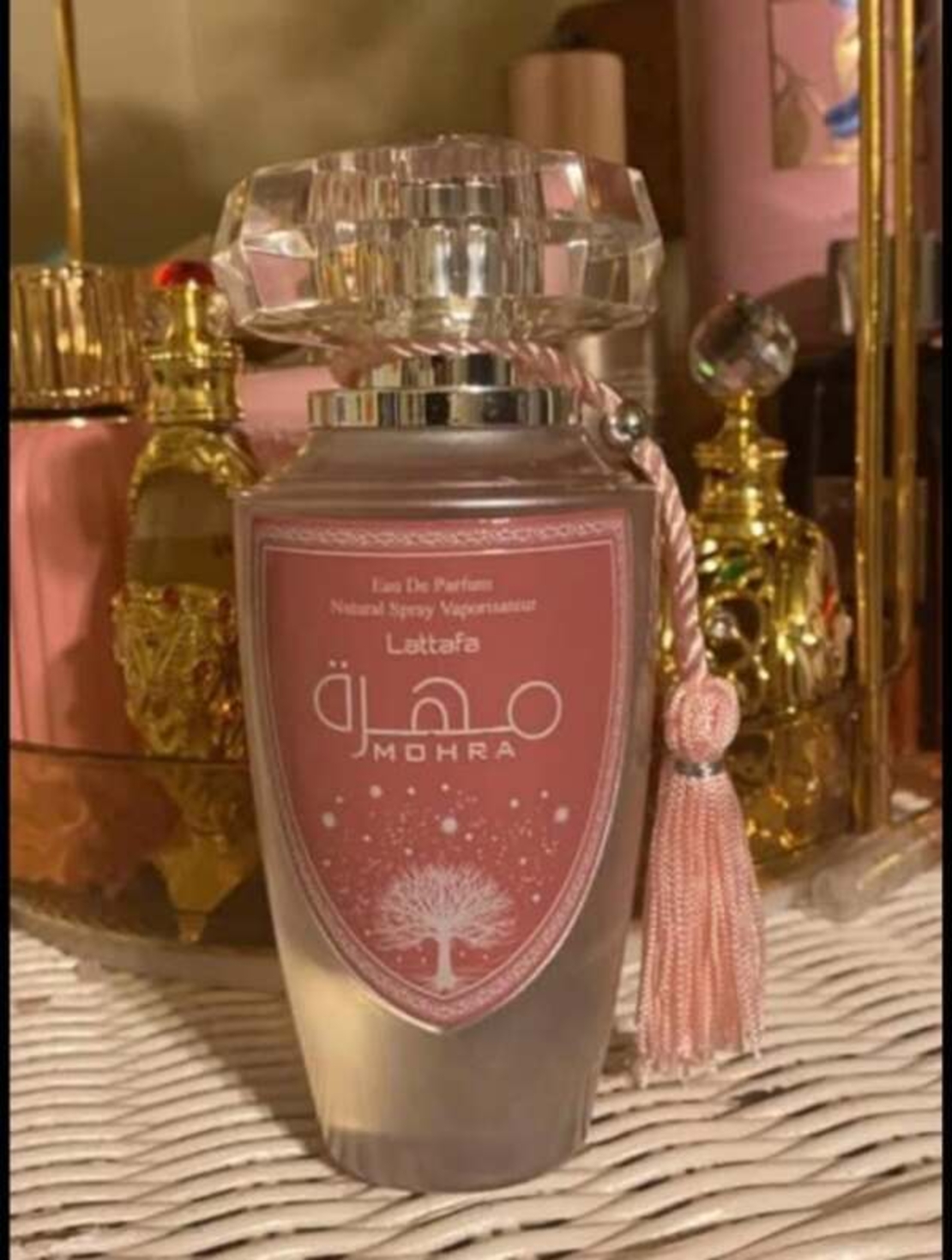 Красив арабски парфюм Lattafa Mohra Silky Rose Eau de Parfum for Women