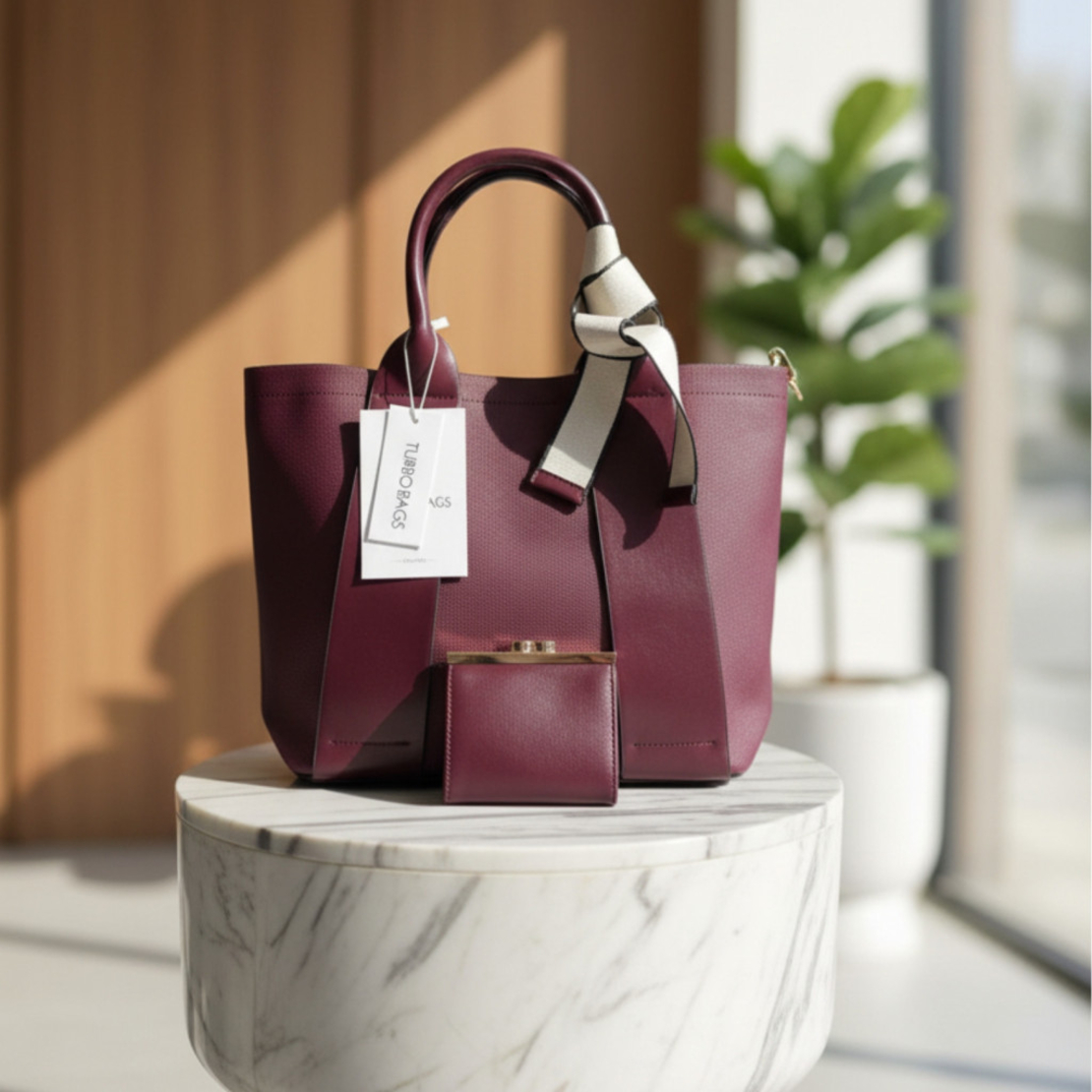 Елегантна бордо чанта 2 в 1 – стил и удобство за всяка жена