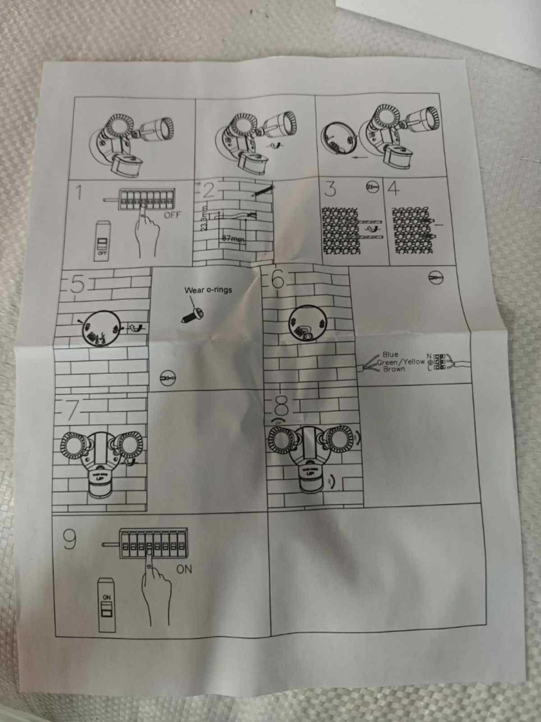 Външна LED лампа с датчик за движение