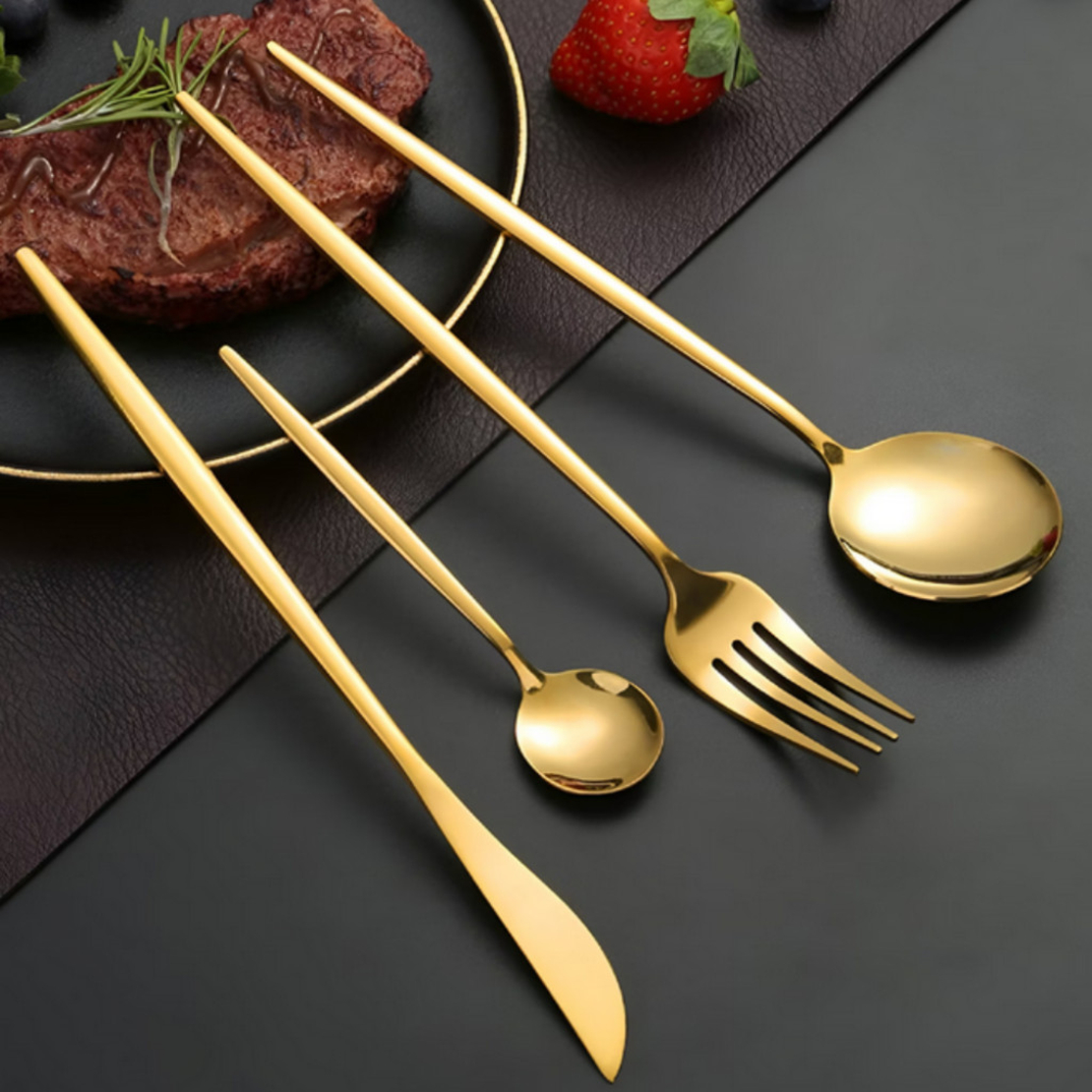 Комплект прибори за хранене в златист цвят от 24 части с луксозен дизайн и магнитна кутия