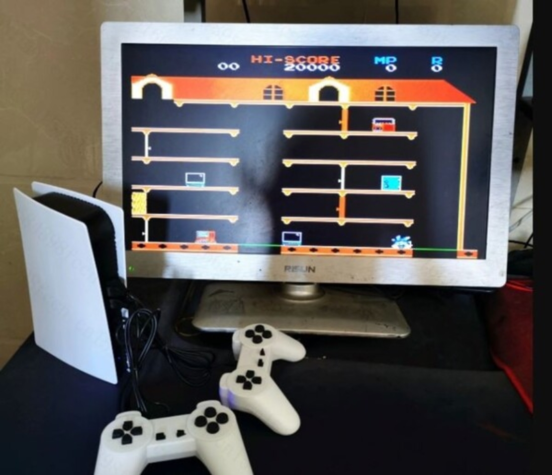 Мини конзола с 2 джойстика и 200 вградени игри PST1