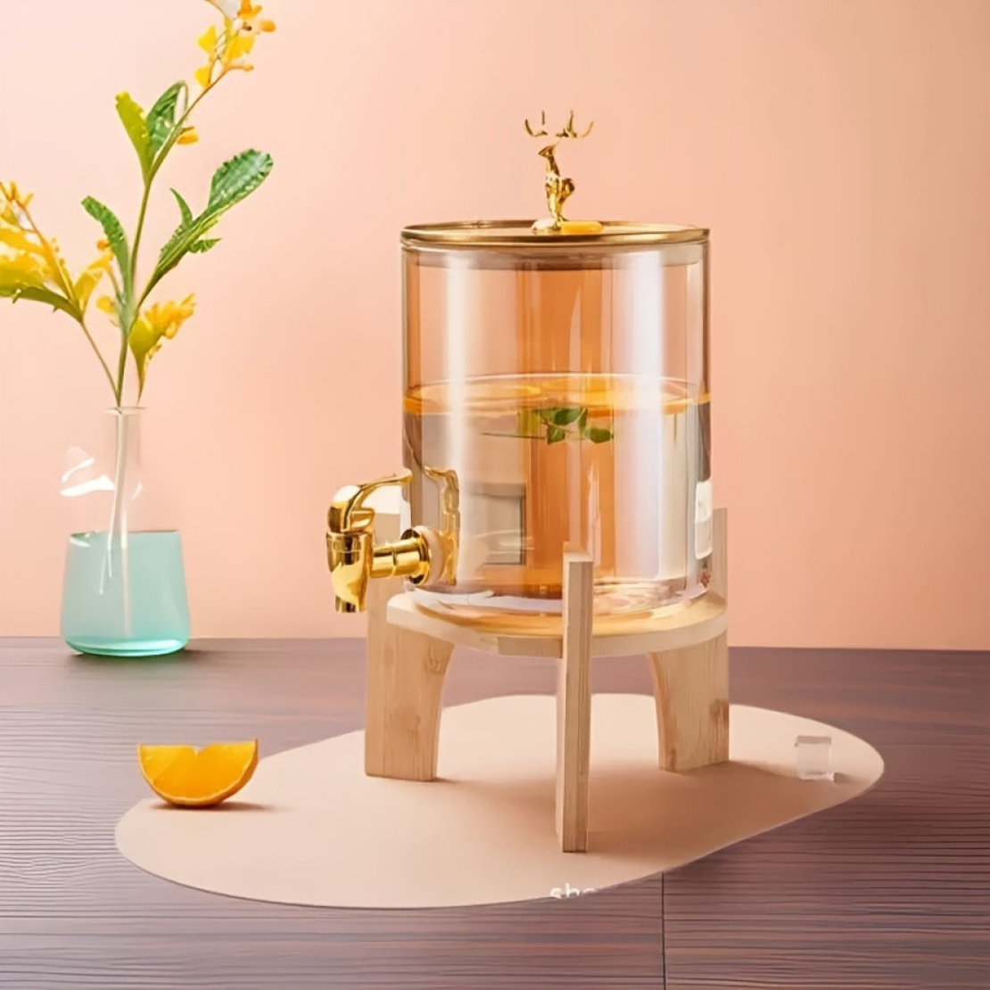 Голям диспенсър за напитки 8L с дървена стойка и златист кран