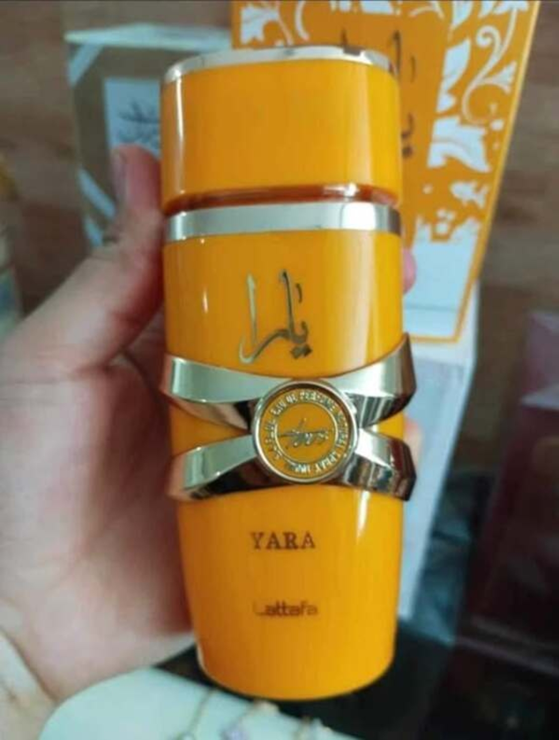 Оригинален арабски неустоим и незабравим аромат ,парфюм Yara Tous