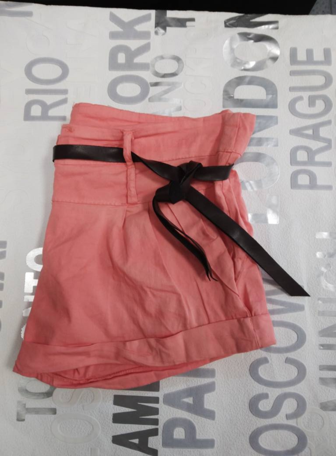 дамски къси панталони