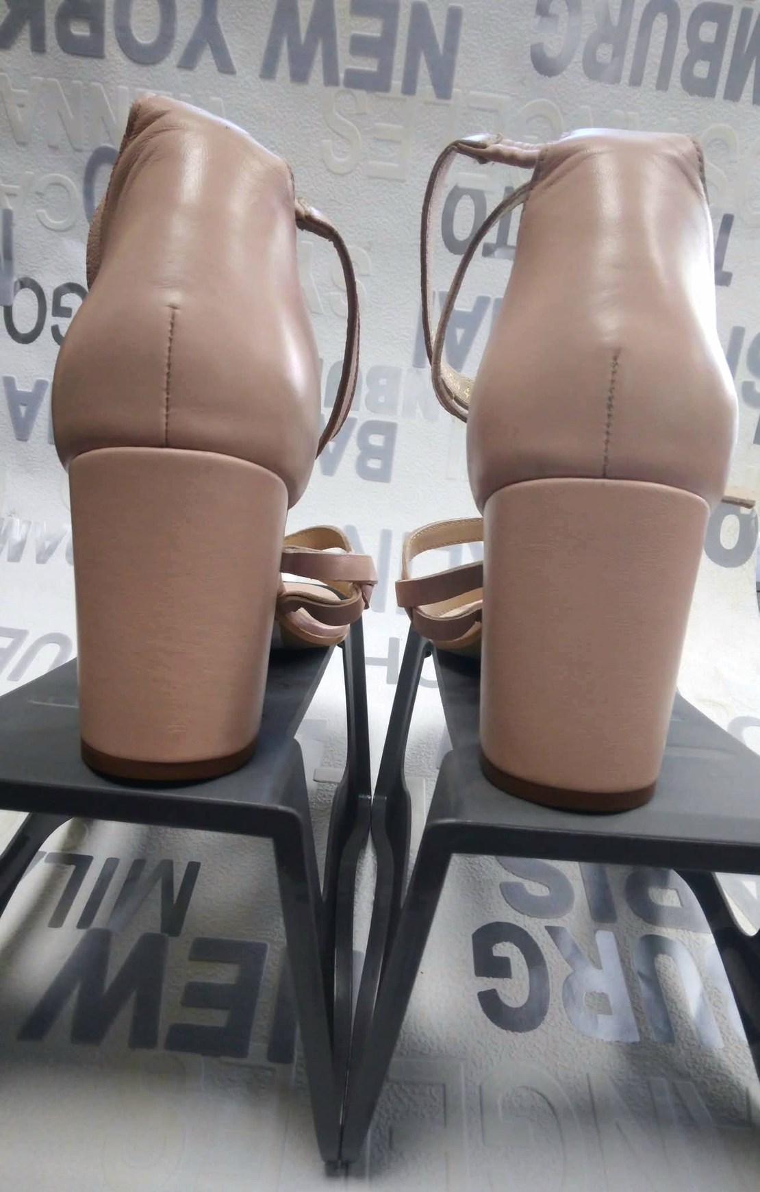 дамски сандали на ток