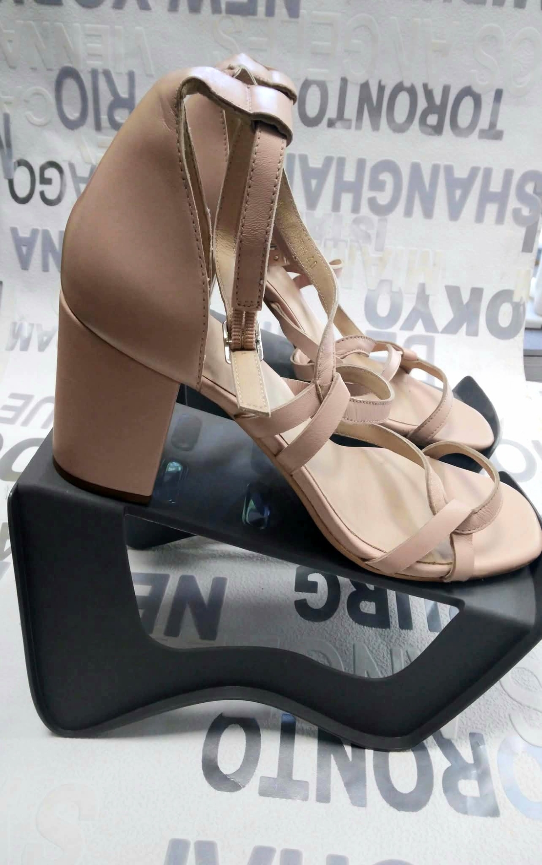 дамски сандали на ток