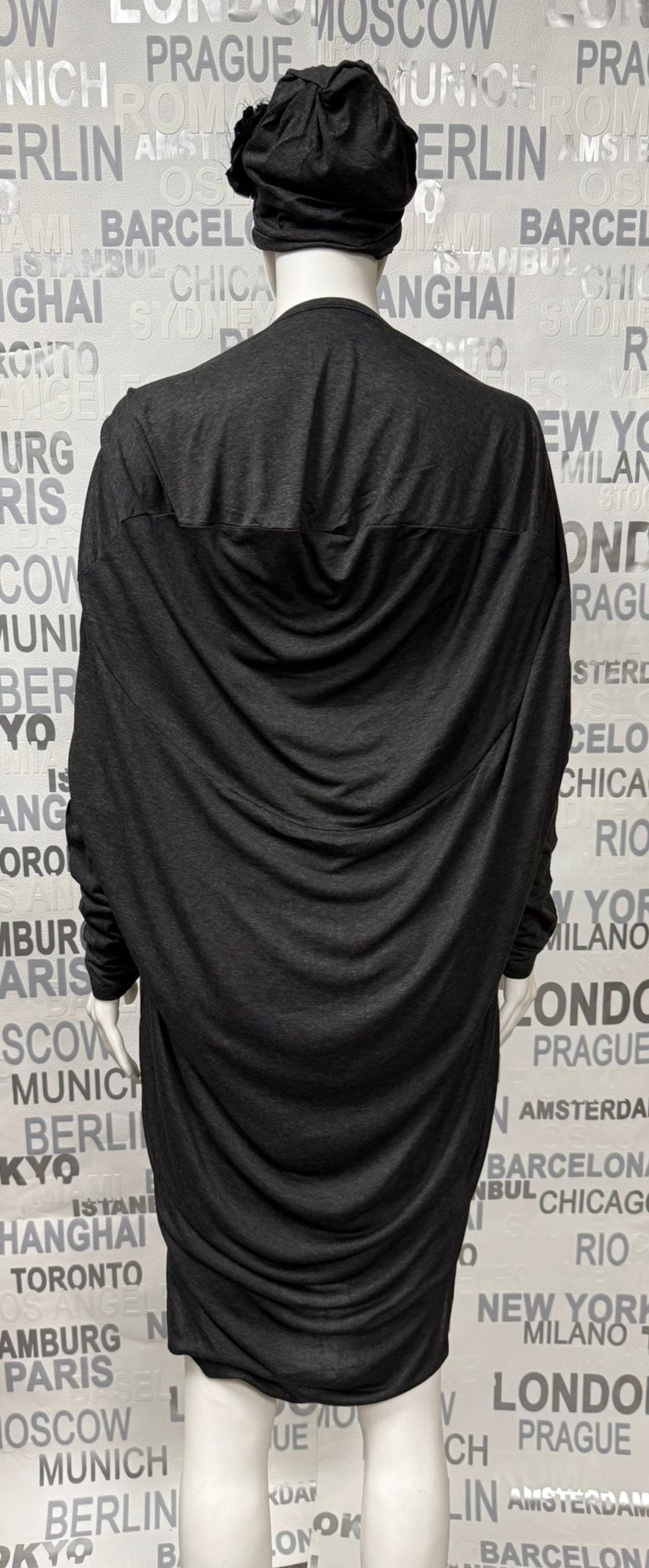 дамска  туника с шапка