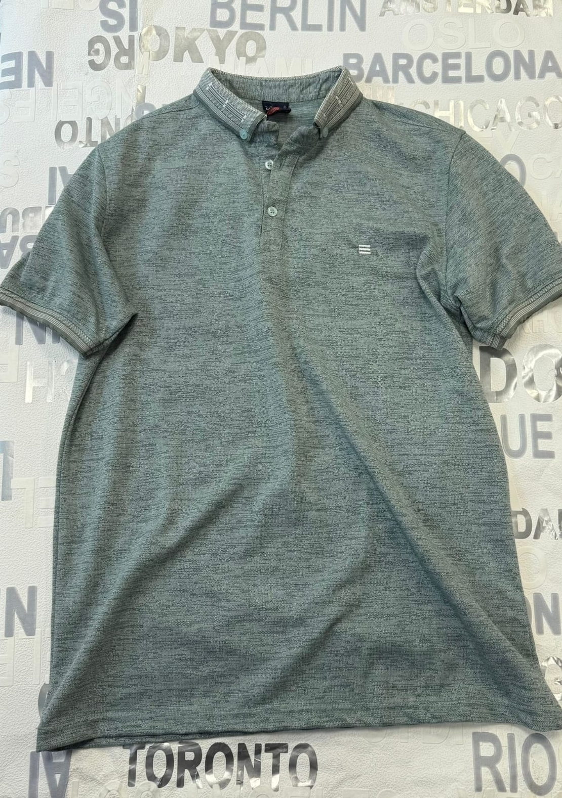 мъжка тениска с яка