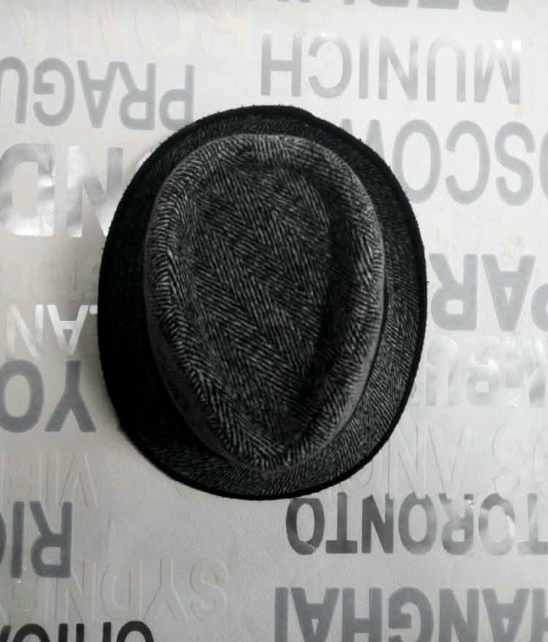 мъжка шапка