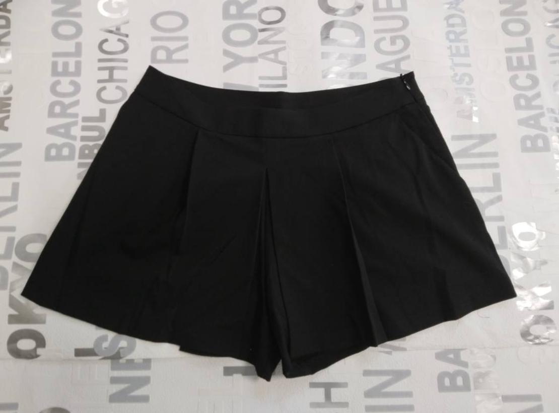 дамски къси панталони