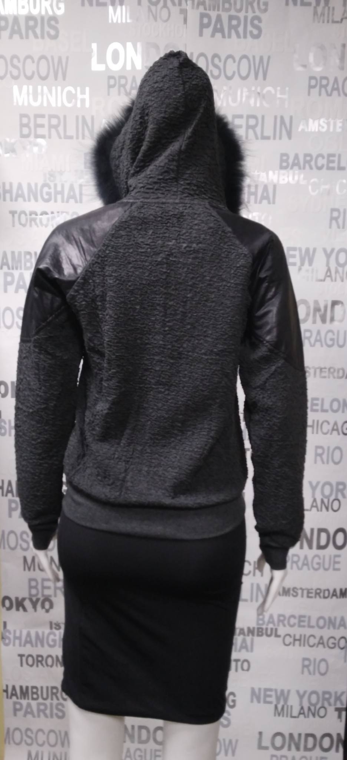 дамска жилетка с качулка