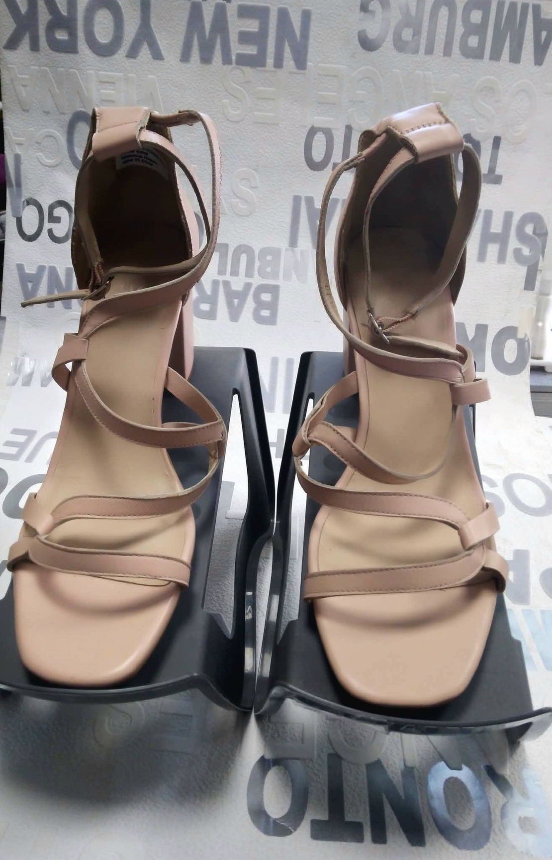 дамски сандали на ток