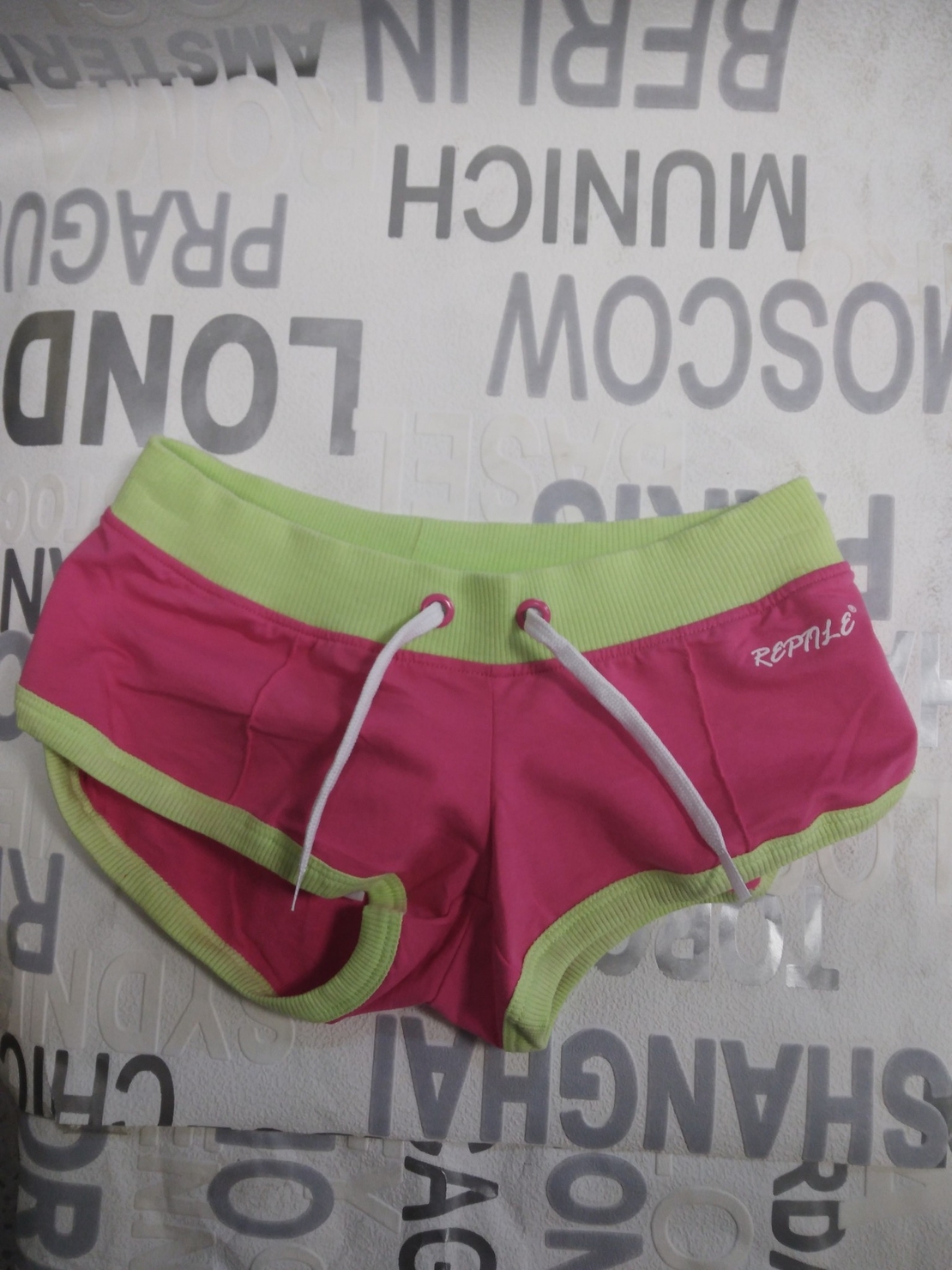 дамски kъси панталони