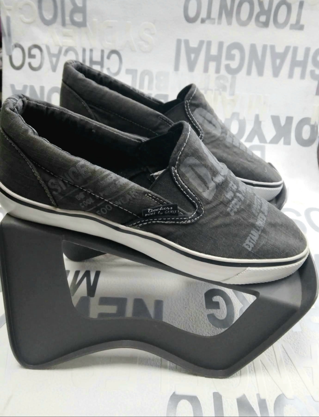 спортни обувки