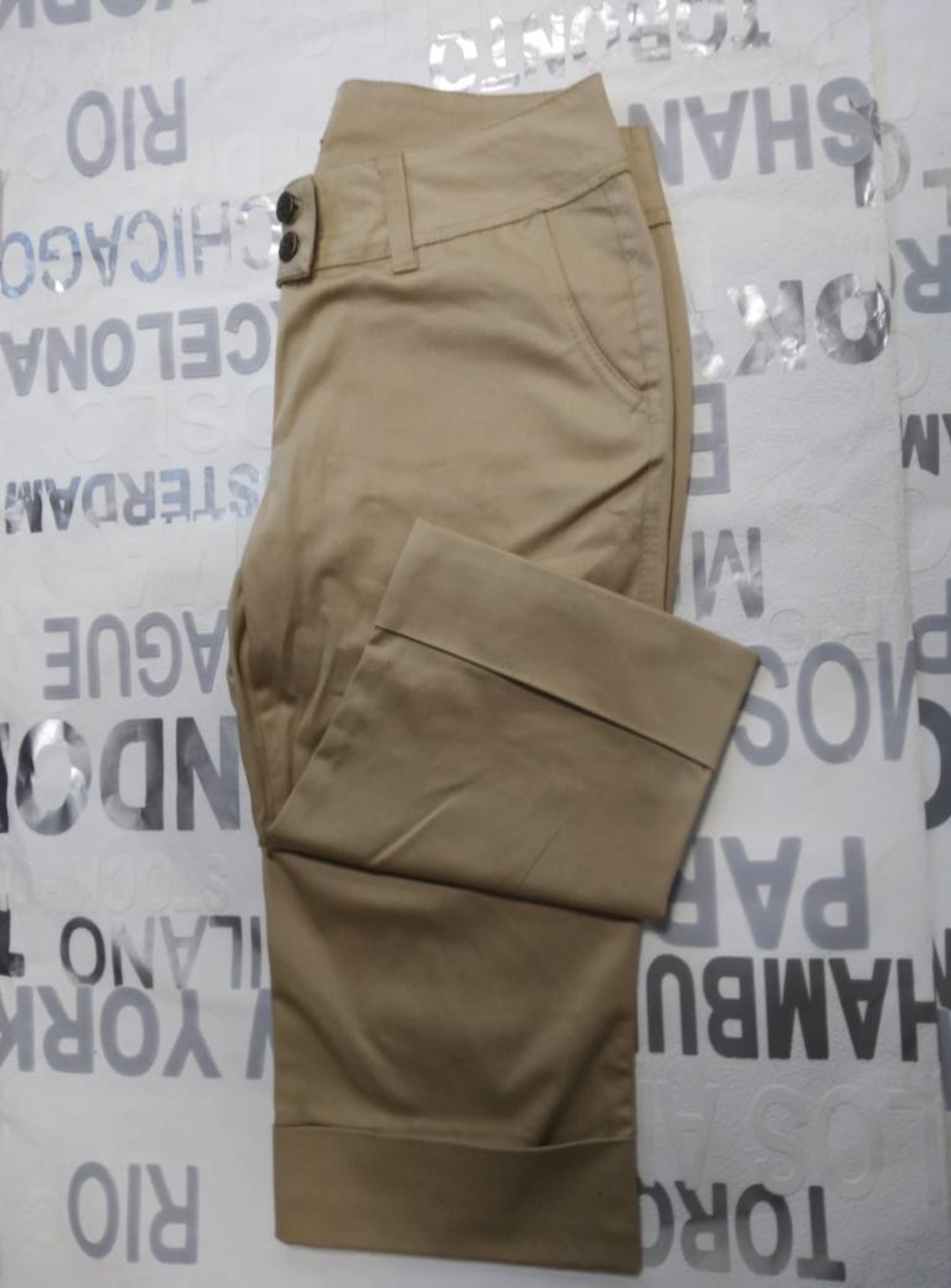 дамски къси панталони