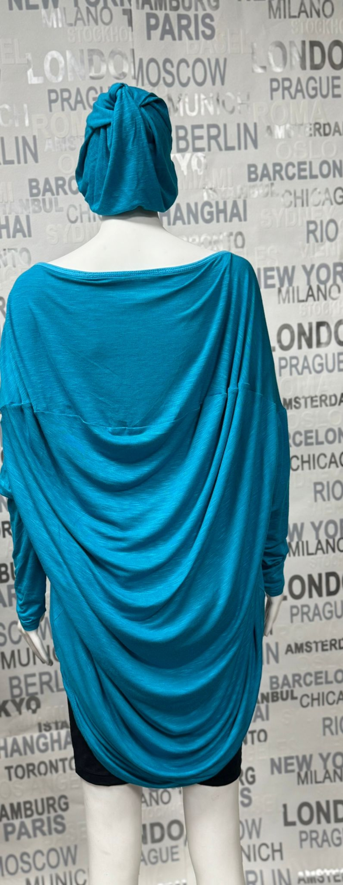 дамска  туника с шапка