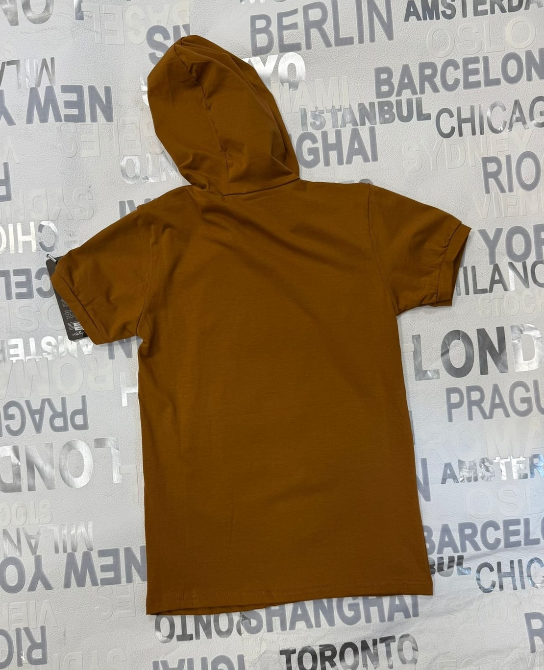 мъжка тениска с качулка