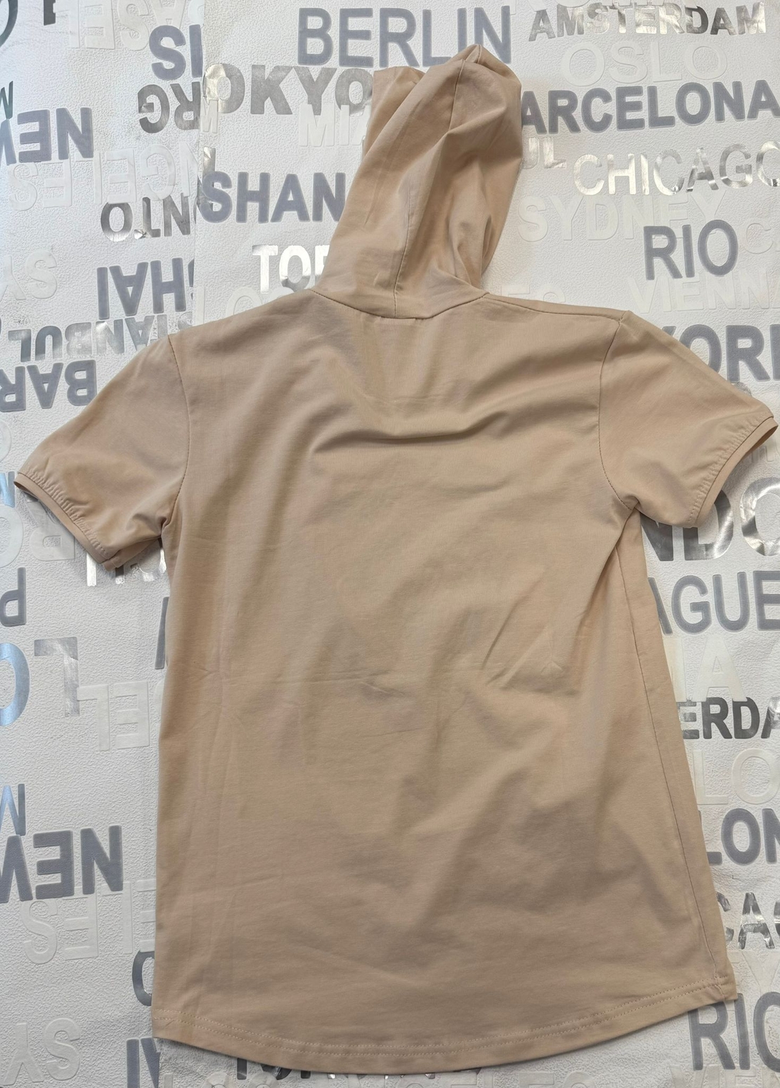 мъжка тениска с качулка