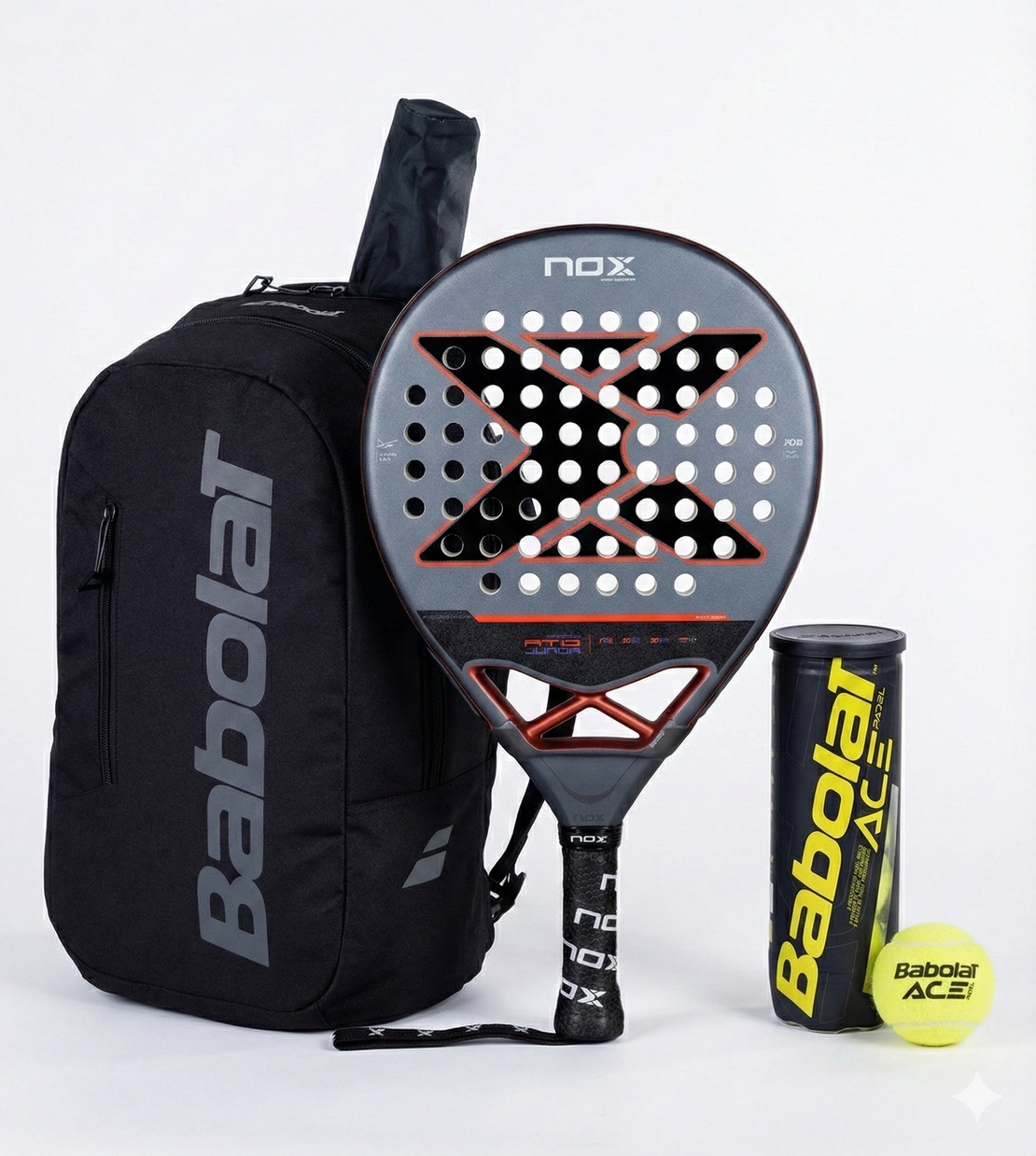 Комплект раница COURT BACKPACK LITE BLACK 2025 + Nox AT10 Genius JR by Agustín Tapia + топки ACE PADEL