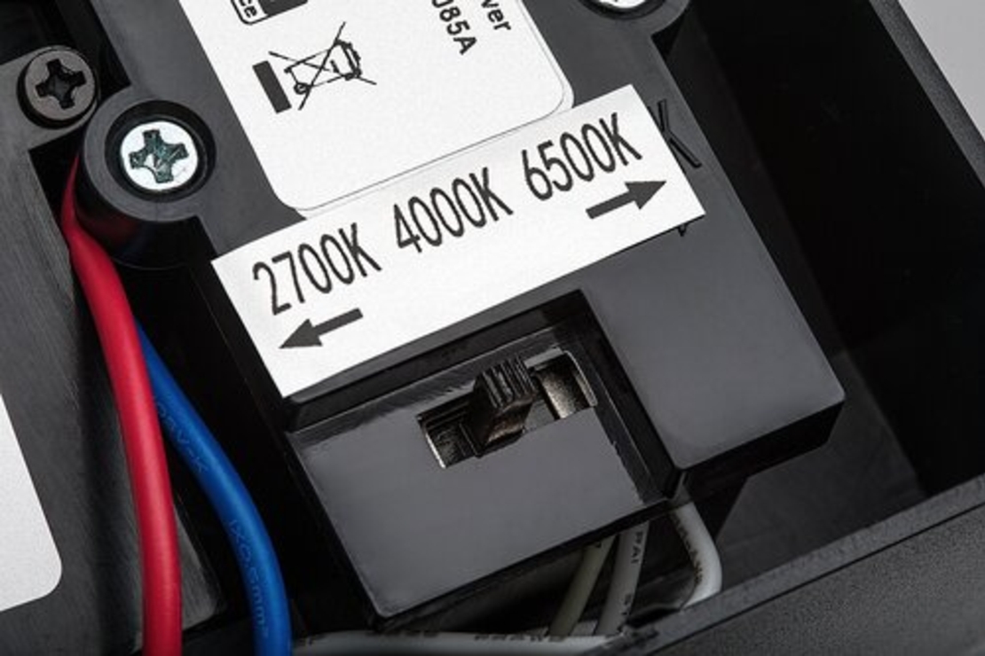 Интелигентен фасаден LED аплик Batida 9W с регулируема светлина и PIR сензор