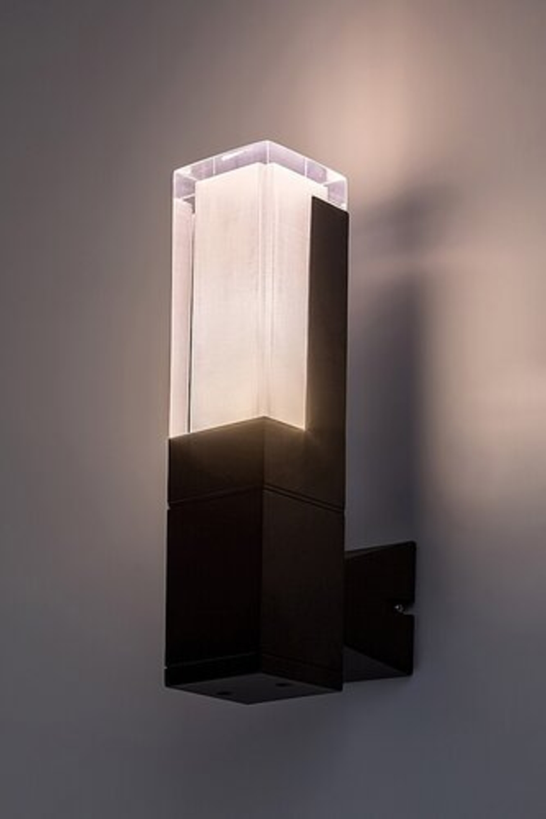 Външен LED аплик Darvas 7W с променлива цветна температура и IP54 защита