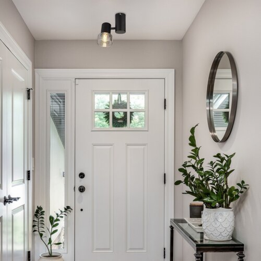 Модерен  единичен спот осветител – E14, 1xMAX15W, IP20, черен метал, стъкло с димен цвят