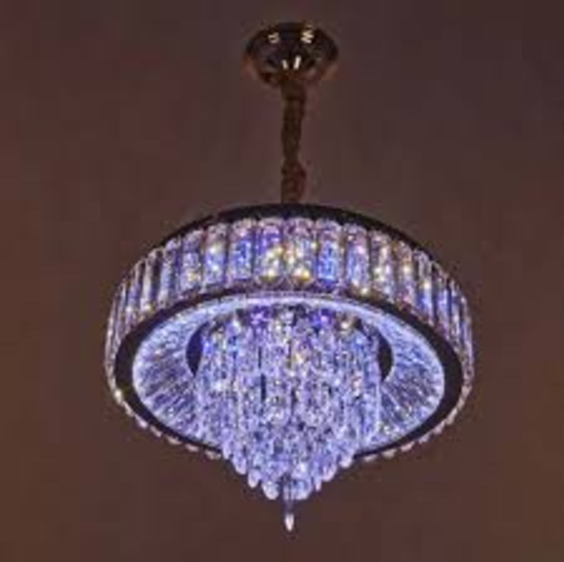 Модерен LED полилей с дистанционно управление – хром и кристал