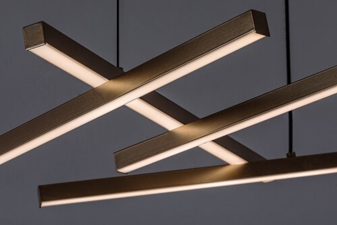 Модерен LED полилей с дистанционно управление – 40W, 3000K–6500K, черен-матирано златен метал