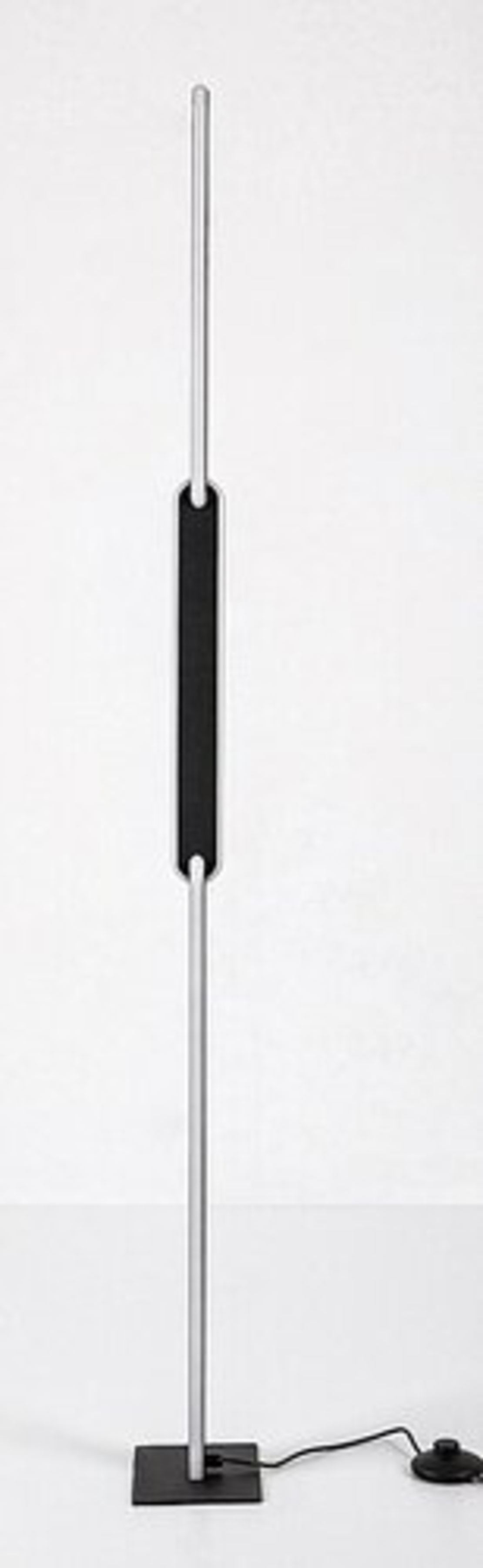 Модерен LED лампион 33W с регулиране на цветната температура – черен