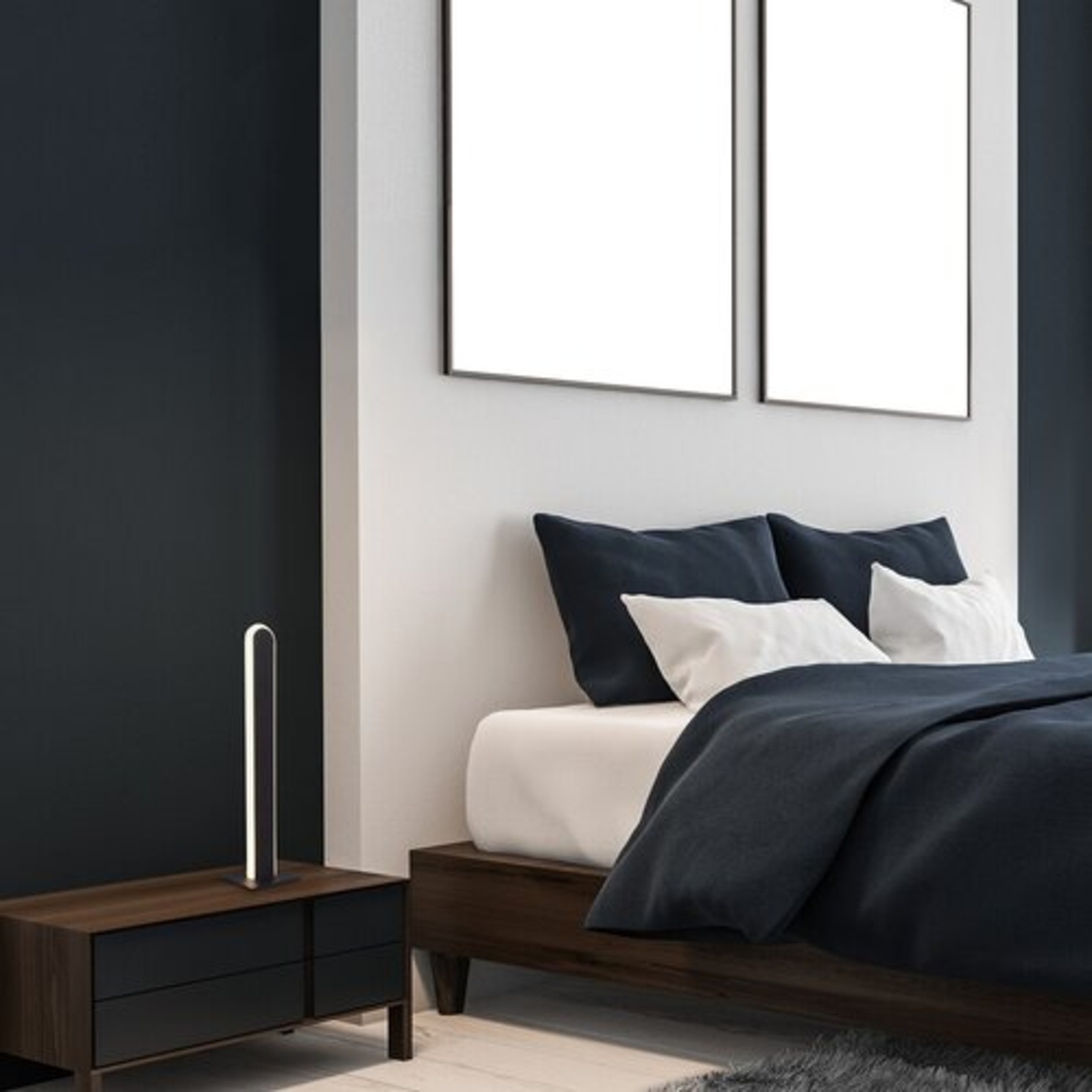 Модерна LED настолна лампа 15W с димиране и регулиране на цветната температура – черна