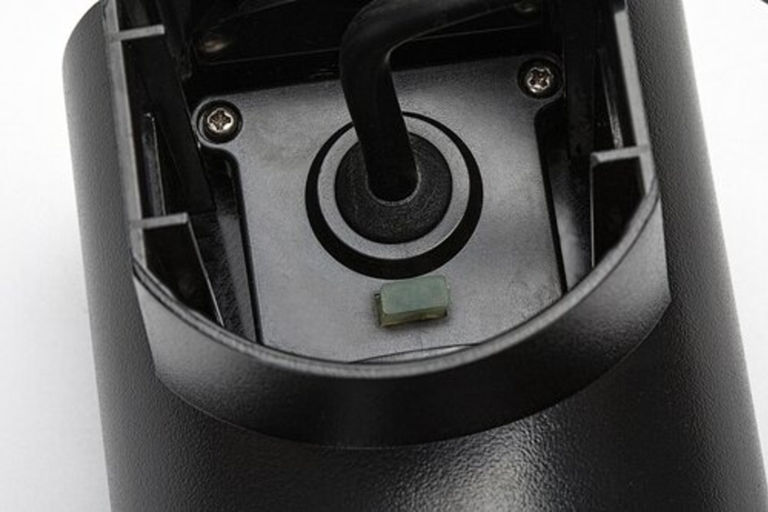 Компактен външен LED аплик Urfa 9W с регулируема светлина – стилен, модерен и защитен