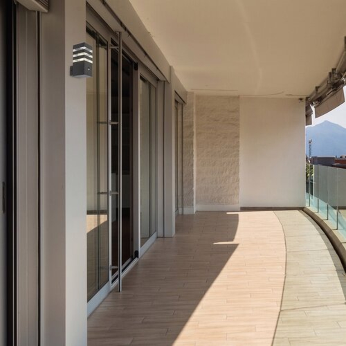 Умен външен аплик Ankara E27 със сензор за движение – антрацитен дизайн и IP44 защита