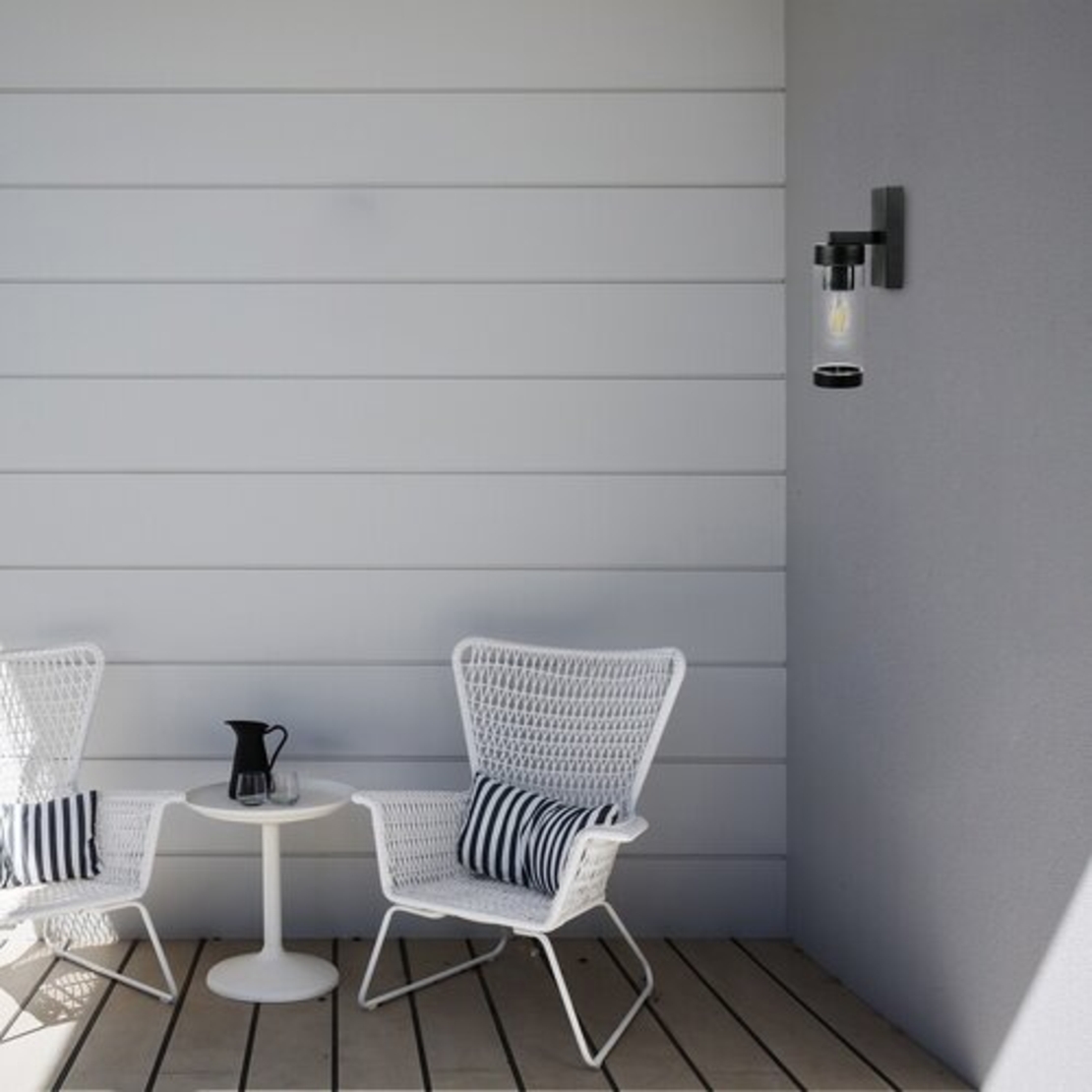 Модерен външен аплик Kolta E27 – елегантно фасадно осветление с IP44 защита