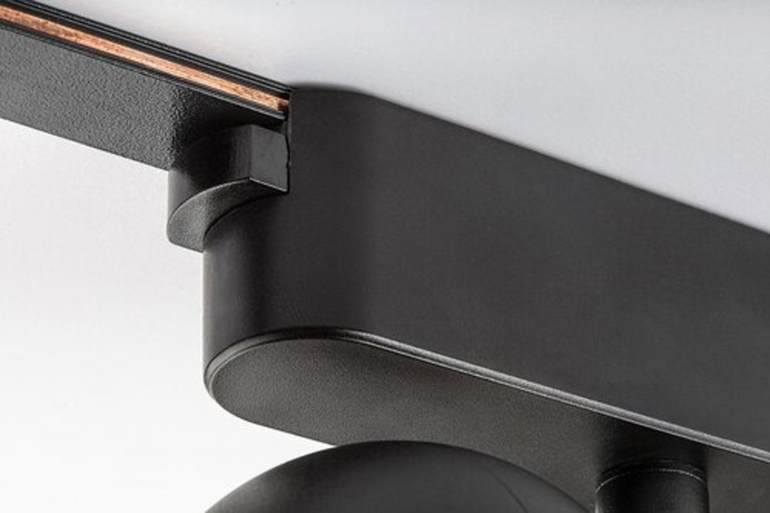 Смарт LED релсов спот – 5W регулируема цветна температура 2700–5500K, Wi-Fi управление, стилен черен алуминий