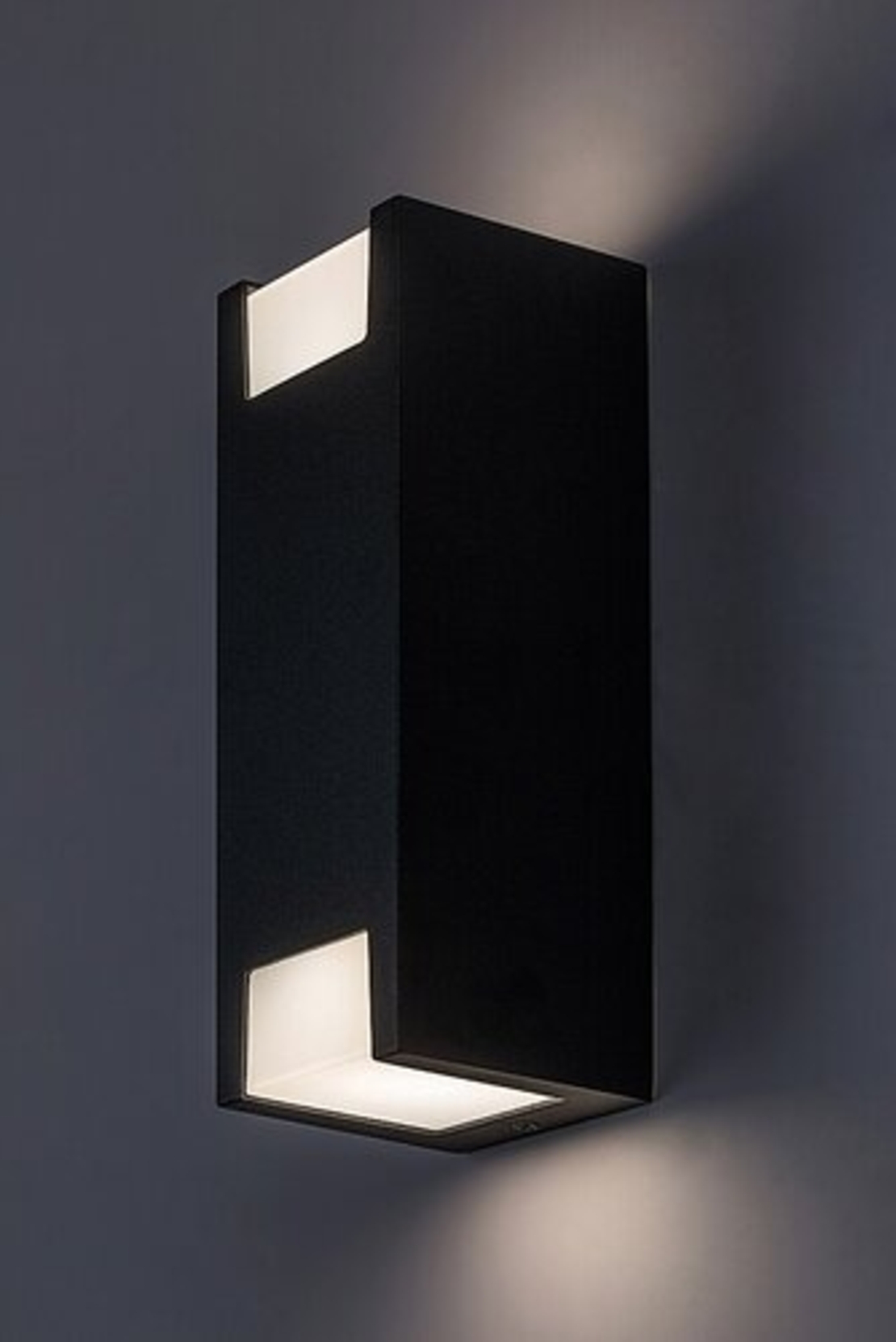 Модерен външен фасаден аплик Cernon за 2×GU10 крушки