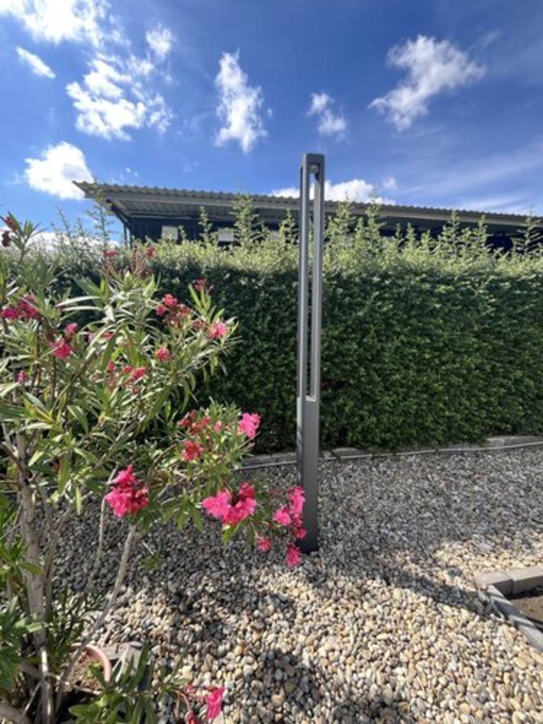 Модерен външен LED стълб 30W, 3000K, IP65