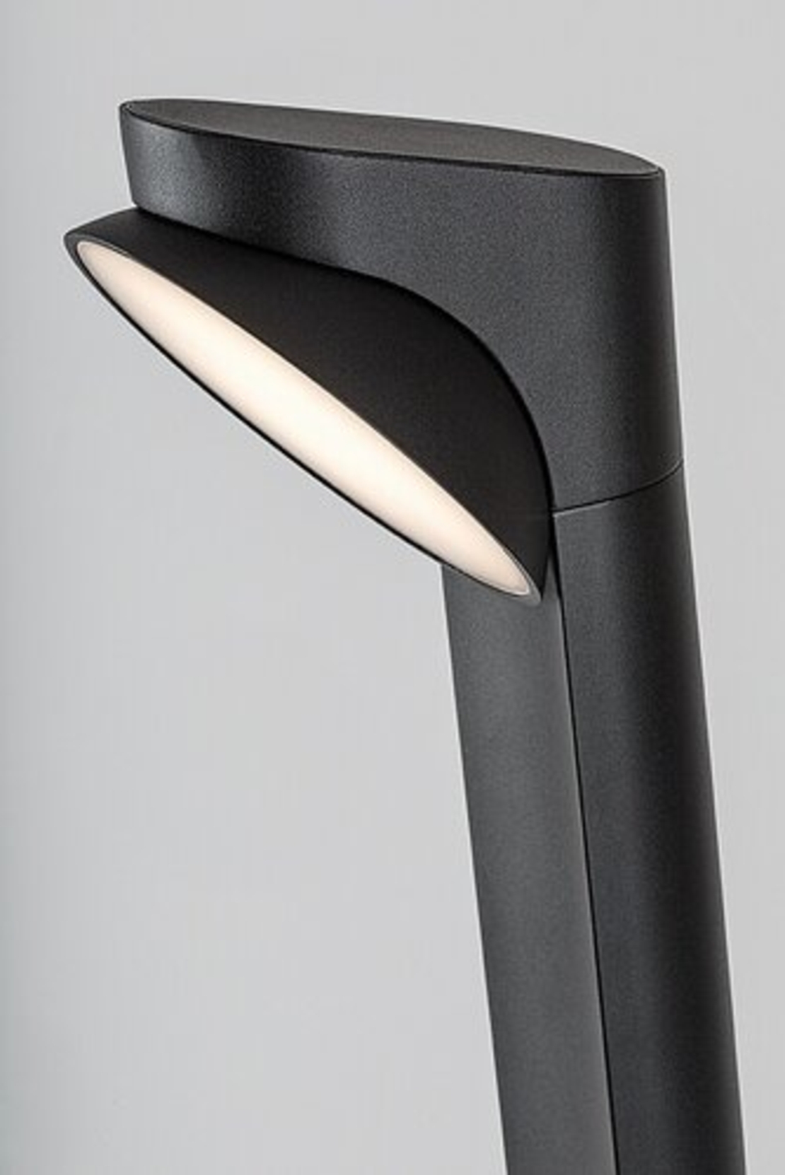 Външен градински LED стълб Wengen 12W с подвижна глава и топло бяла светлина