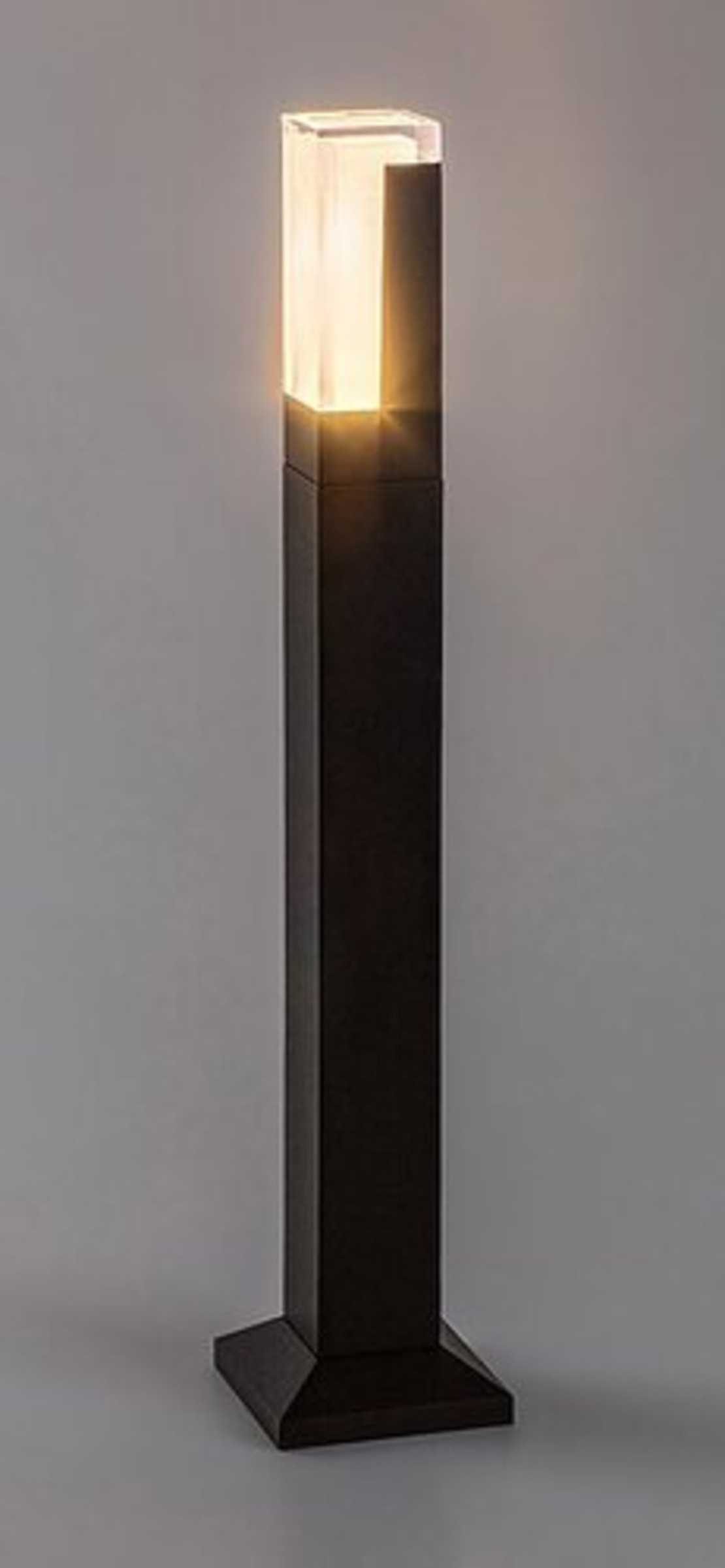 Външен LED стълб Darvas 7W с променлива цветна температура и IP54 защита