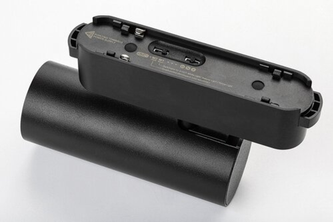 Смарт LED релсов спот – 9W, регулируема цветна температура 2700–5500K, Wi-Fi управление, черен алуминий